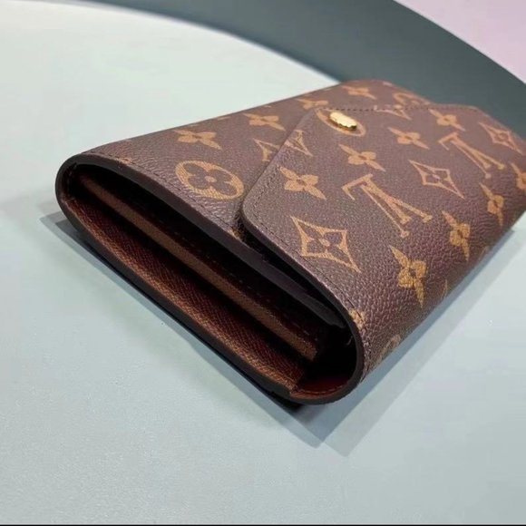 LV Wallet Monogram - Picture 3 of 8